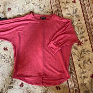 Super soft, stretchy Banana R. T- shirt-XS